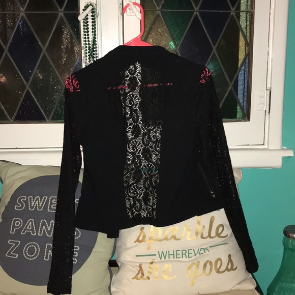 Lace Jacket - Picture 4 of 4